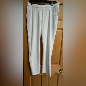 NWT NIKE FLEX fabrics With DRI-FIT Technology. White Size Med